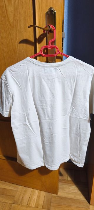 Camiseta Bershka blanca ATTENTION