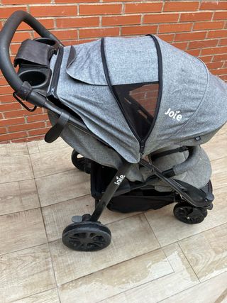 Silla de paseo Joie gris