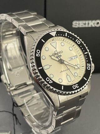 Reloj SEIKO 5 Sport 38mm “Cream Midi” SRPK31K1