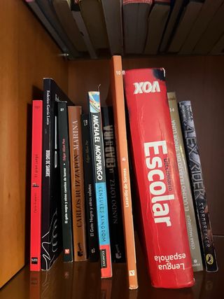 LIBROS CADA UNO 5€