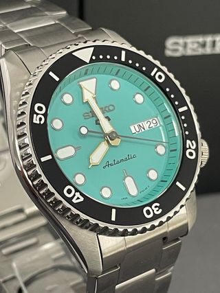 Reloj SEIKO 5 Sport 38mm “Teal Midi” SRPK33K1