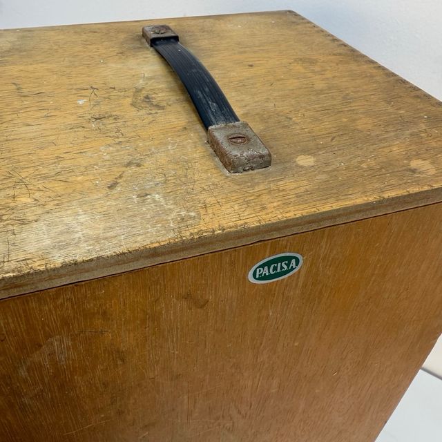 Custodia per microscopio in legno con serratura