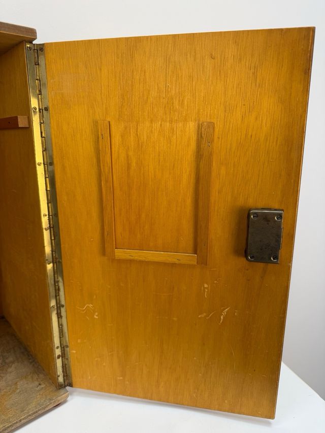 Custodia per microscopio in legno con serratura