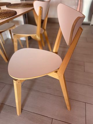 Mesa comedor blanca y madera