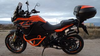 KTM 1090 Adventure (disponible hasta fin de año)