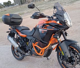 KTM 1090 Adventure (disponible hasta fin de año)
