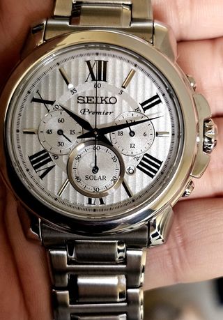 Reloj Seiko Premier Solar SSC595P1