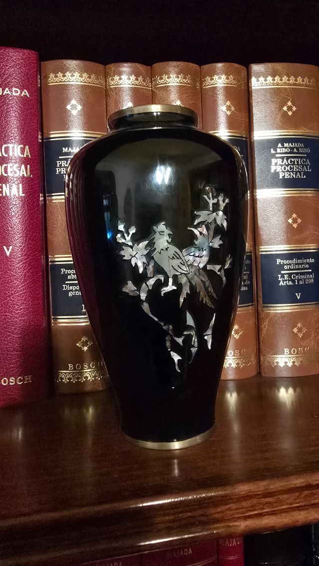 Jarrón Coreano Negro Lacado Nácar Pájaros