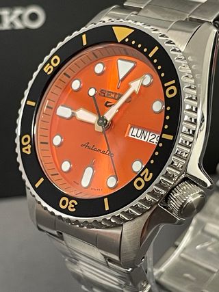 Reloj SEIKO 5 Sport 38mm “Orange Midi” SRPK35K1