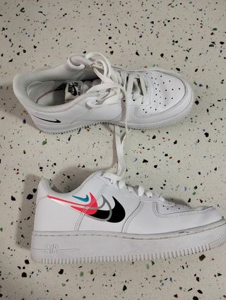Nike Air Force 1 Rojas y Blancas