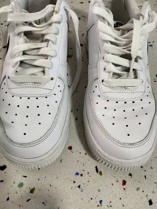 Nike Air Force 1 Rojas y Blancas