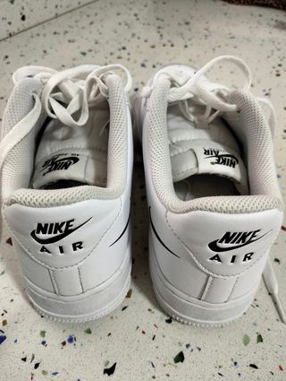 Nike Air Force 1 Rojas y Blancas