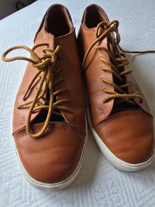 Zapatillas vestir marrones