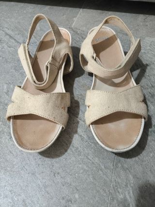 Sandalias Camper Beige buen agarre 