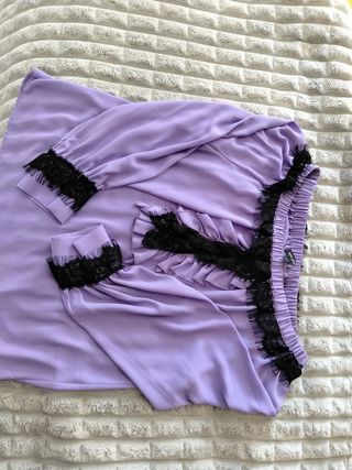 Blusa morada Denny Rose con encaje