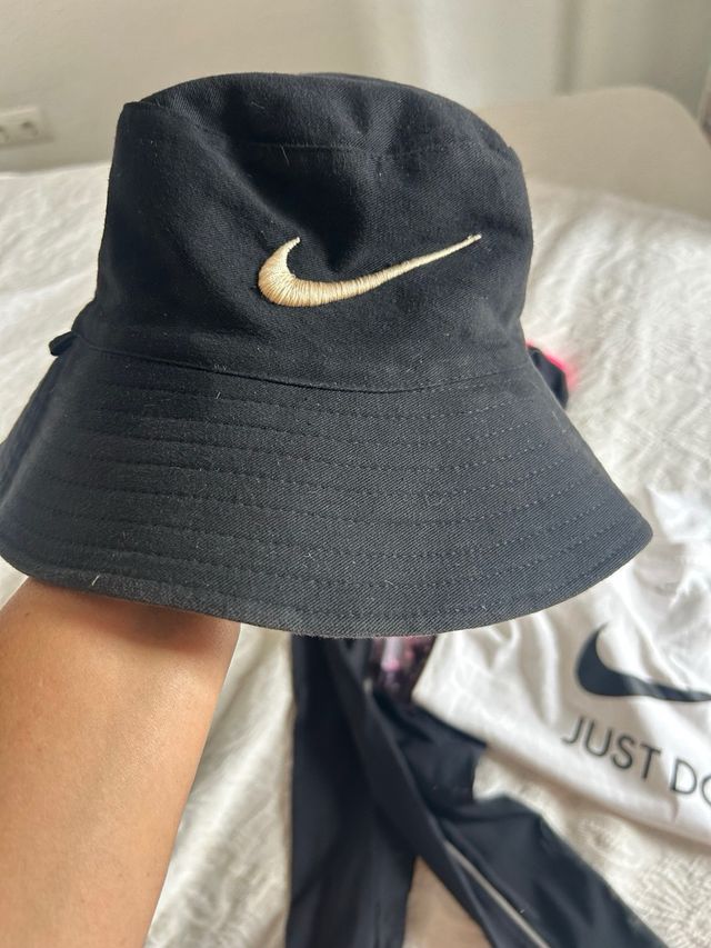 Set- Nike top y gorro, Elle Sport leggings, M