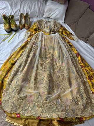 Traje de Fallera hecho a mano