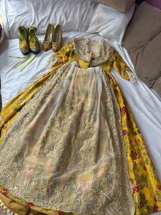 Traje de Fallera hecho a mano