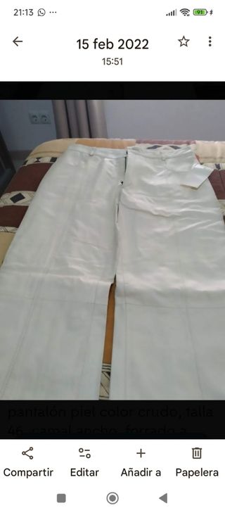 Pantalón de piel color crudo talla 46