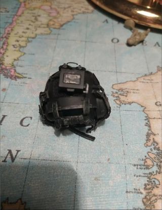 Escala 1:6 casco
