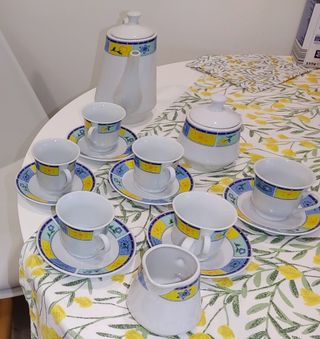 Juego de café de porcelana
