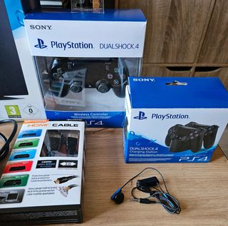 PS4 Pro 1TB + Cargador + 2 Juegos