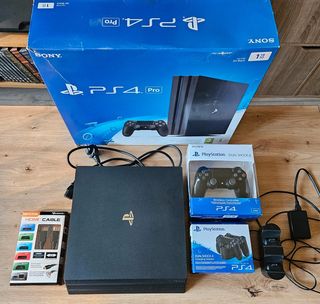 PS4 Pro 1TB + Cargador + 2 Juegos