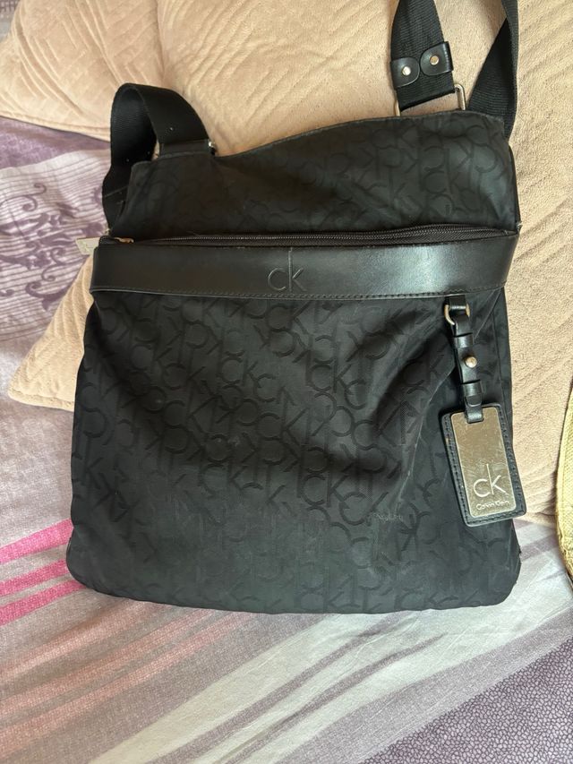Bolso Calvin Klein Negro