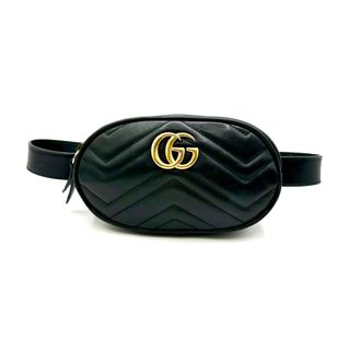 Riñonera Gucci GG Marmont Negra y Dorada