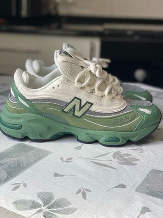 New Balance 1000 AbzorB Verde/Beige