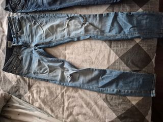 3 Pantalones Vaqueros Only
Talla 26/32