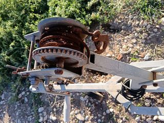 Remolque y motor pará embarcación y piragua 40 eur