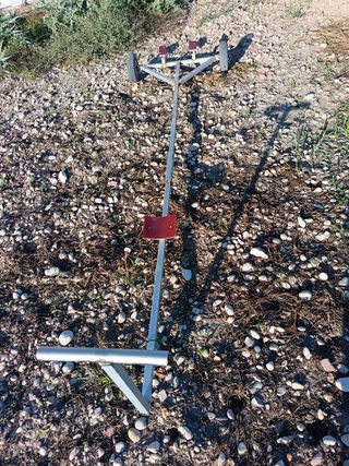 Remolque y motor pará embarcación y piragua 40 eur