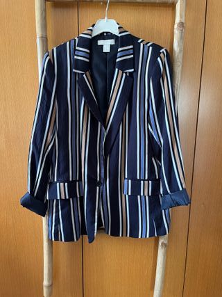 Blazer H&M rayas azules y beige