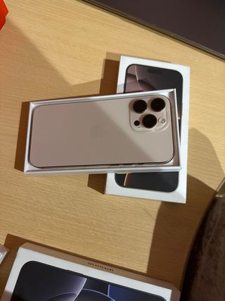 iPhone 16 Pro Max