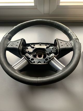 Volante Mercedes ML W164