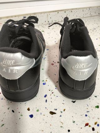 Zapatillas de vestir. Nike . Talla 39
