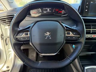 Peugeot 2008 ACTIVE PARCK