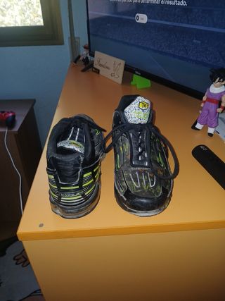 Nike Tn Verdes y Negras