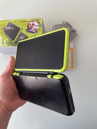 New Nintendo 2DS XL Edición Mario Kart 7