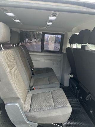 Volkswagen Caravelle 2023