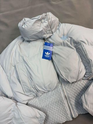 Plumífero Adidas Azul y Blanco