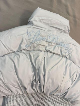 Plumífero Adidas Azul y Blanco