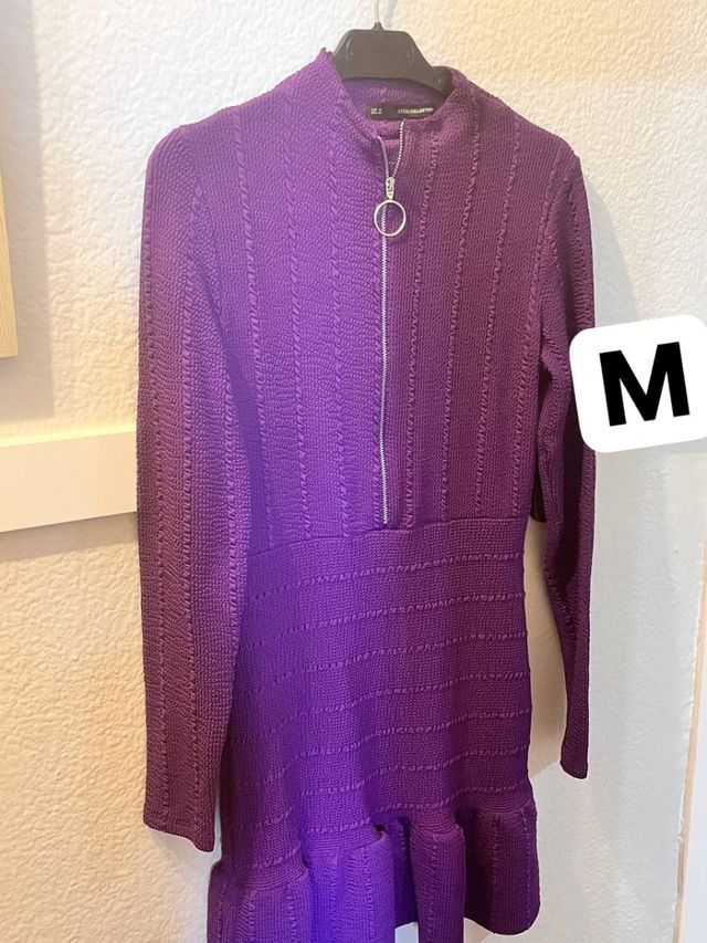 Vestido morado con cremallera talla M