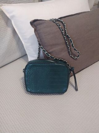 Bolso verde Stradivarius