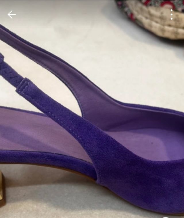 Sin estrenar, zapatos destalonados morados