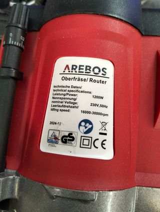 Fresadora Arebos 1200W + 12 brocas + maletín