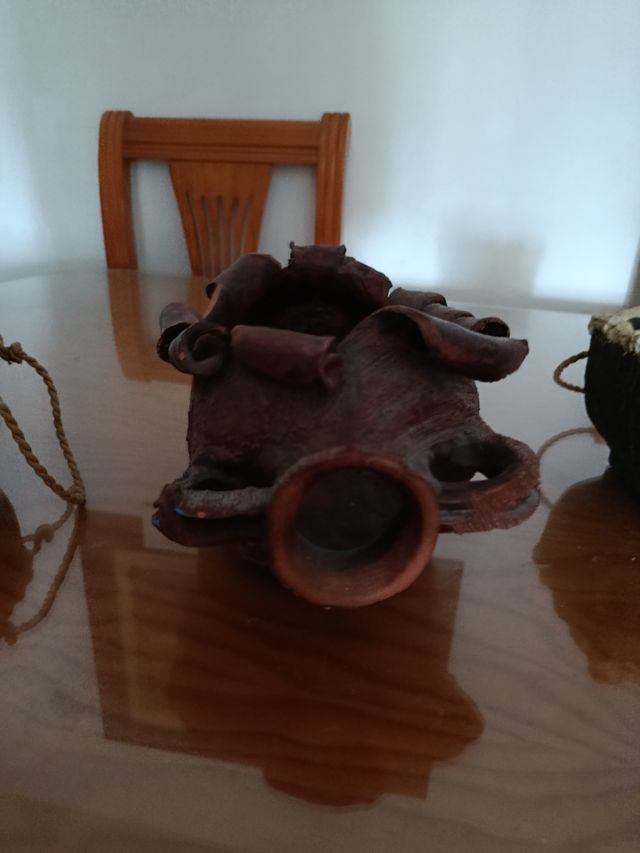 Macetas decorativas de cerámica y yute