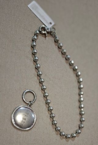 Collar desmontable con colgante