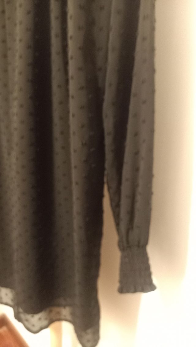 Vestido negro plumeti